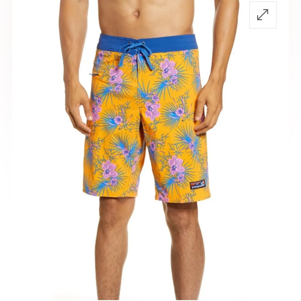 Patagonia men’s Wavefarer Board Shorts - Bayou Palmetto/ Saffron size 34